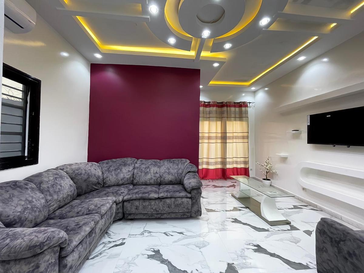 Villa Adja Nafy A Saly Gandigal Esterno foto