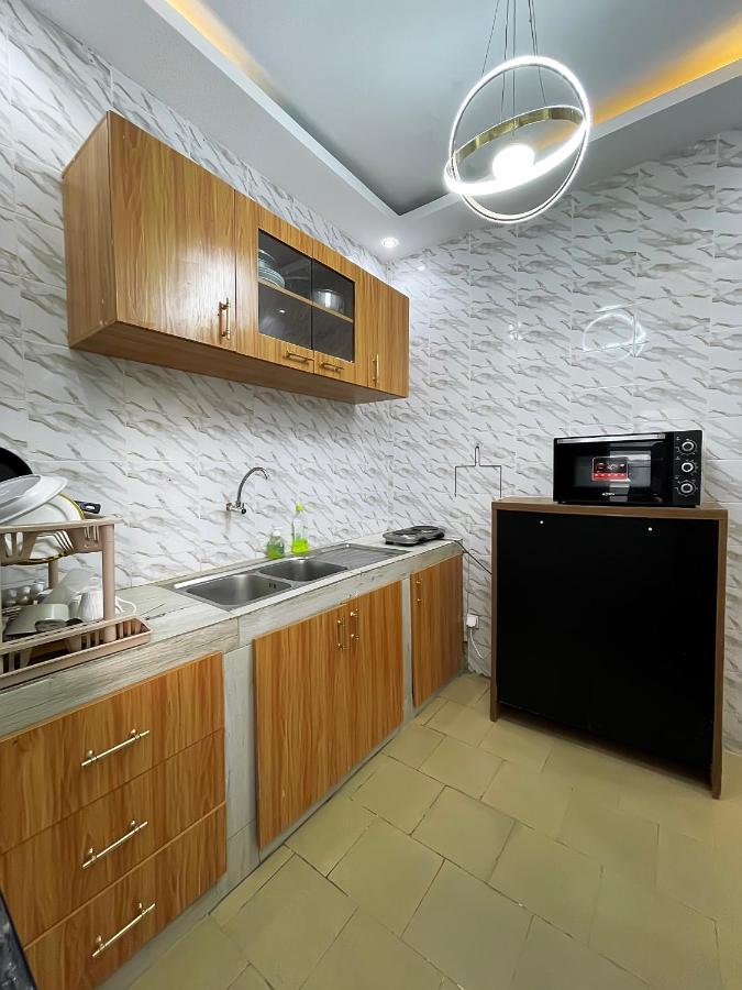 Villa Adja Nafy A Saly Gandigal Esterno foto