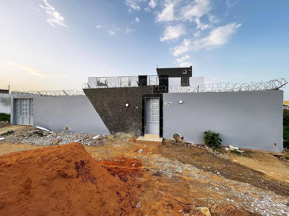 Villa Adja Nafy A Saly Gandigal Esterno foto