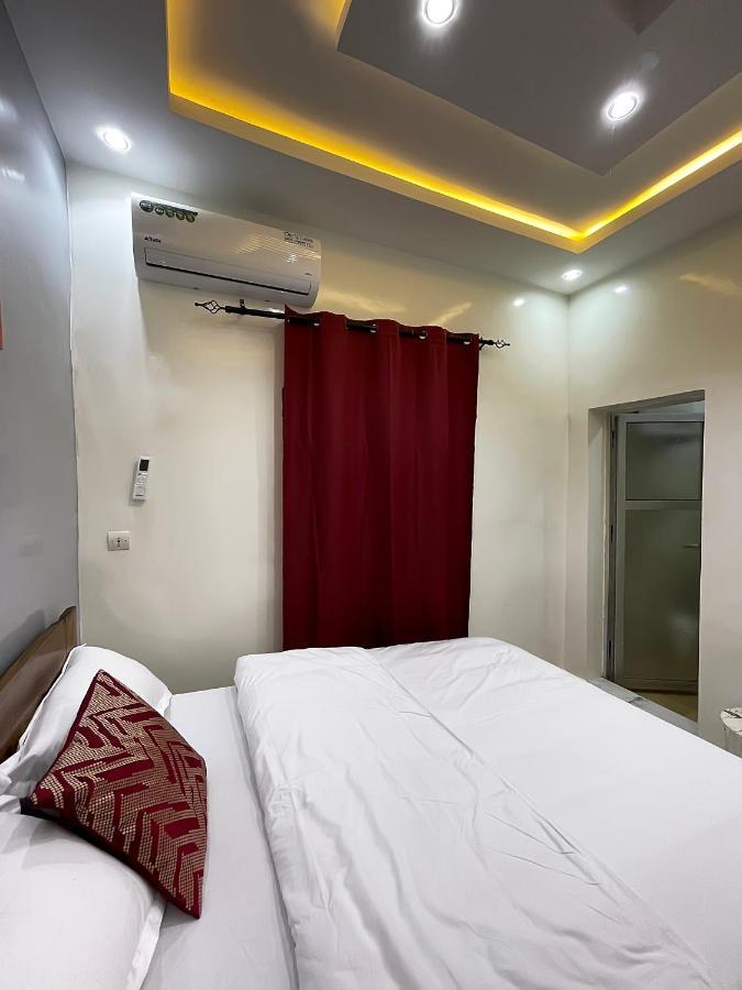 Villa Adja Nafy A Saly Gandigal Esterno foto