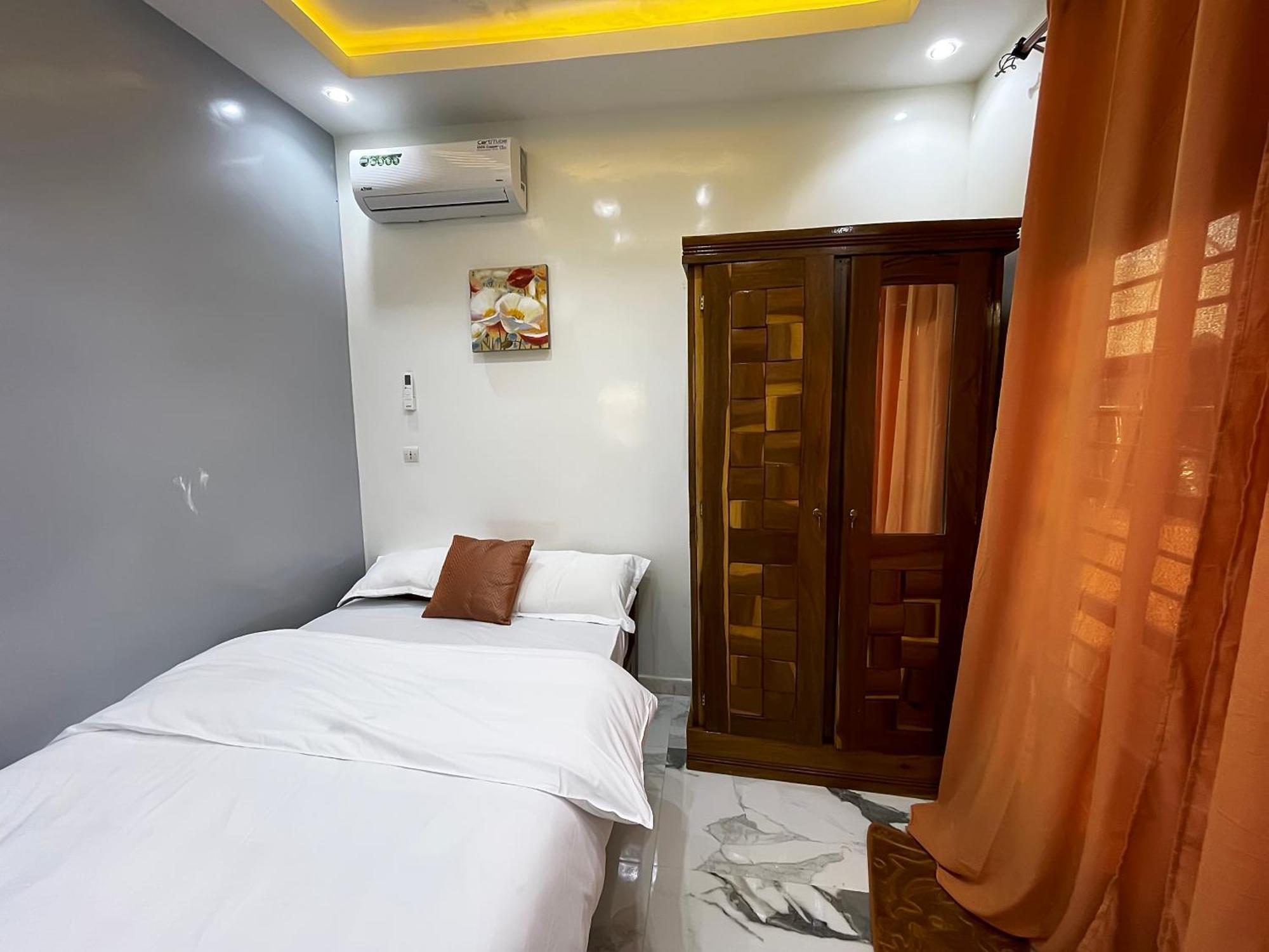 Villa Adja Nafy A Saly Gandigal Esterno foto
